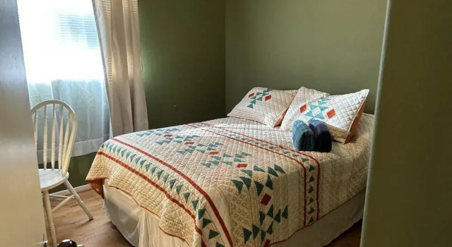 Private bedroom in Peach Blossom Country House