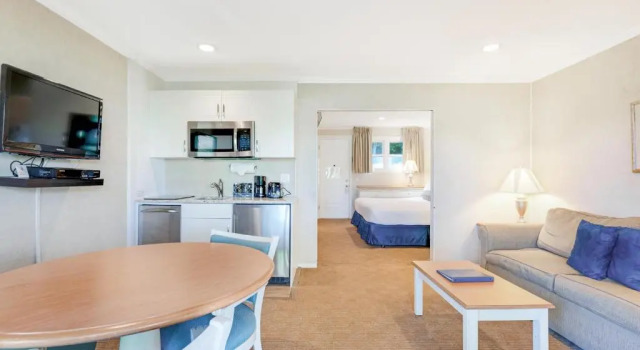Люкс Standard East Hampton House Resort