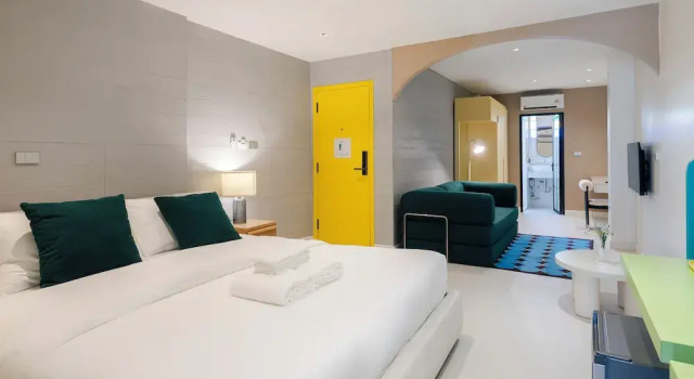 Bembis Hotel Charoenakorn 10, Забронировать Отель Отели Бангкока с парковкой, рядом с Станция наземного метро Krung Thon Buri, Парковка