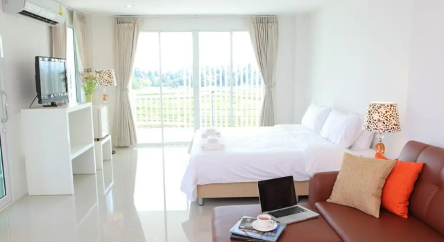 Двухместный номер Deluxe с балконом The Terrace Hotel