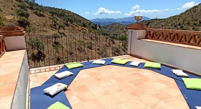 Коттедж Andalusian Farmhouse for Workshops, Retreats or Events