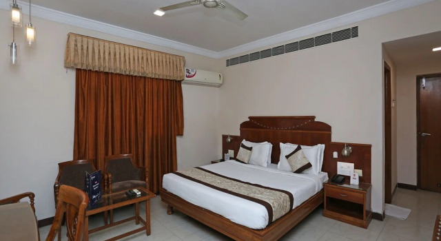 Capital O 2827 Hotel Aditya