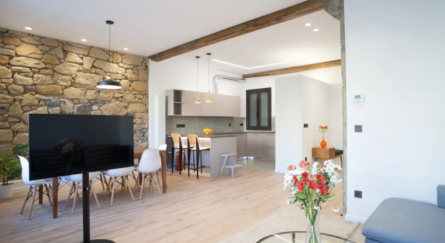 001 / Cantabric Plaza, Near La Zurriola Beach - Apartment for 8 People in San Sebastián, Book Apartment  