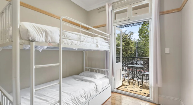 Номер Standard с балконом Surry Hills Budget Hotel - Near Oxford Street