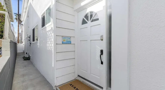 Coastal-chic Newport Stay Steps to the Beach, Dining & Boardwalk Optional Add-on Unit