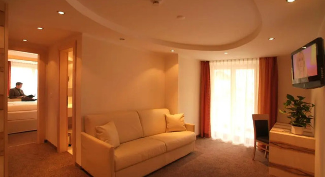 Люкс Deluxe Hotel Garni Muttler Alpinresort & Spa