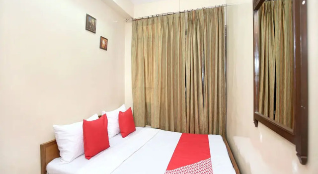 OYO 12488 Home 2BHK Meridian House