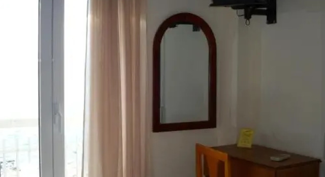 Hotel Andreou, Rezervovat Hotel Loutraki 
