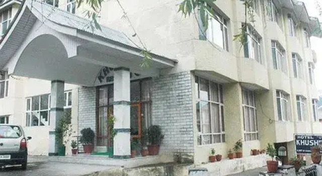 Khushboo Resorts, Забронировать Отель Отели Манали с парковкой, Парковка