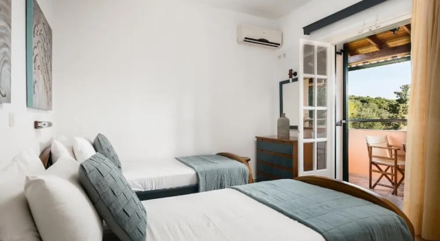Nikiforos Apartments