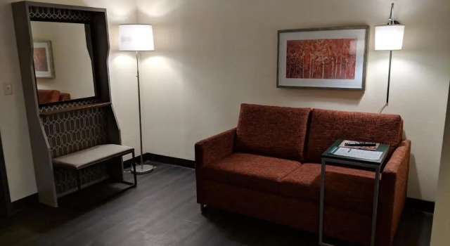 Четырёхместный номер Standard Holiday Inn Champaign by IHG