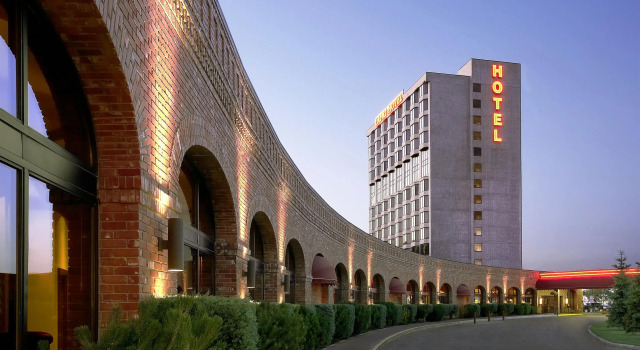 Sheraton Red Deer Hotel, Book Ferieresort Red Deer Central Alberta
