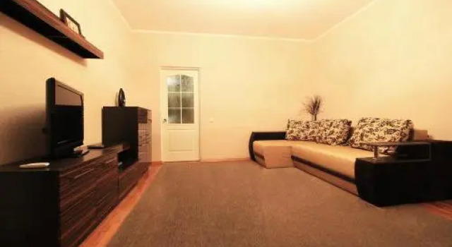 Apartment Poznyaky-Bazhana, Buchen Sie Ferienwohnung Hotels in Darnyckyj mit Parkplatz, Parkplätze