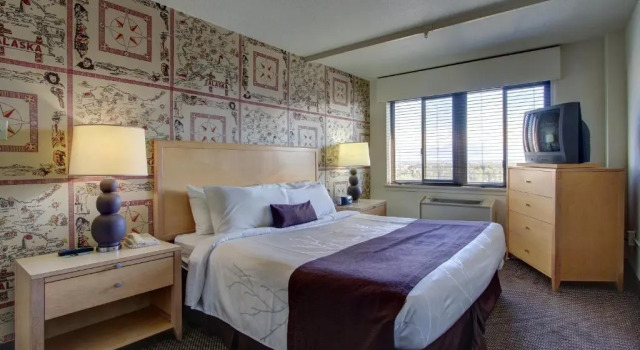 Люкс Inlet Tower Hotel & Suites