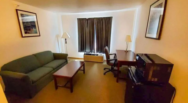 Standard Suite Jasper Ridge Inn Ishpeming