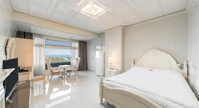 Номер Deluxe с видом на океан Donghae Boyang Hot Spring Convention Hotel