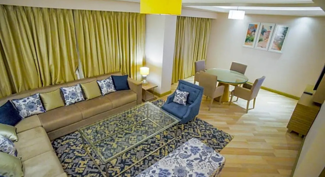 Люкс Efcee Sarovar Premiere Bhavnagar