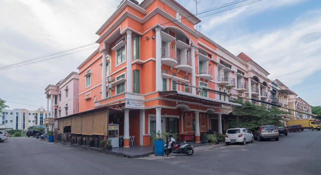 RedDoorz @ Batam Center 2, Boek Hotel Hotels in Batam Center met parkeren, Parkeren