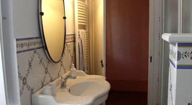 Вилла с 4 комнатами Villa Vallocchie