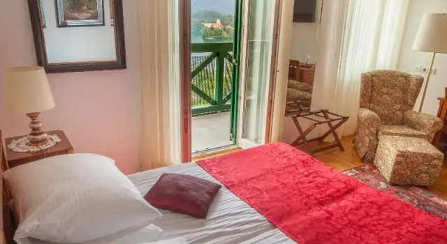 Двухместный номер Comfort с балконом Hotel Triglav