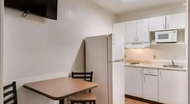 Студия Economy Birch Hill Suites Kansas City - Independence