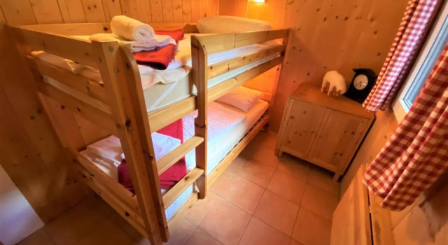URIGES Chalet auf über 1250m +DAMPFBAD +NETFLIX!, Rezervasyon Şale Murtal otoparklı oteller, Otopark