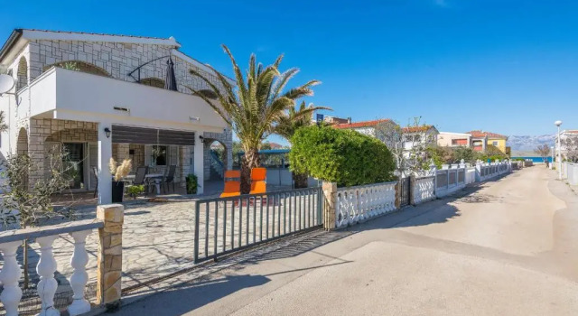 Студия Apartments Bojana