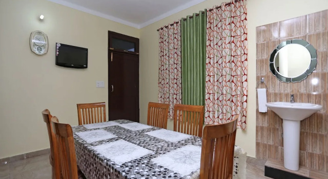OYO 10773 Home 2BHK Valley View Khutani Bhimtal, Rezervovat Hotel Bhimtal Uttarakhand