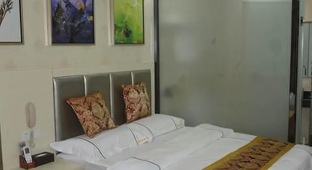 Yimi Hotel (Guangzhou Linhexi Metro Station)