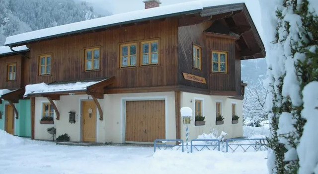 Crystal, Rezerwuj Apartament Hotele w Salzburg z parkingiem, Parking