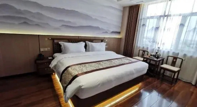Suite Fukang Hotel