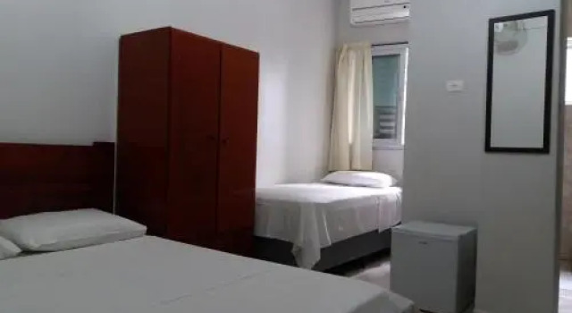 Apeninos Suites Basicas, Забронировать Отель Либердад , рядом с Больница Санта-Катарина