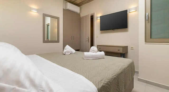 Achatis Apartments with sea view