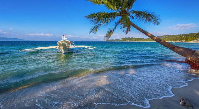 Orient Pearl Resort, Rezerwuj Ośrodek wypoczynkowy Hotele w Puerto Galera z basenem, Basen