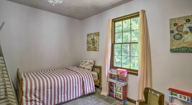 Quiet Home w/ Fire Pit - 1 Mi to Downtown Acworth!, 预订 度假屋 阿克沃思 佐治亚州