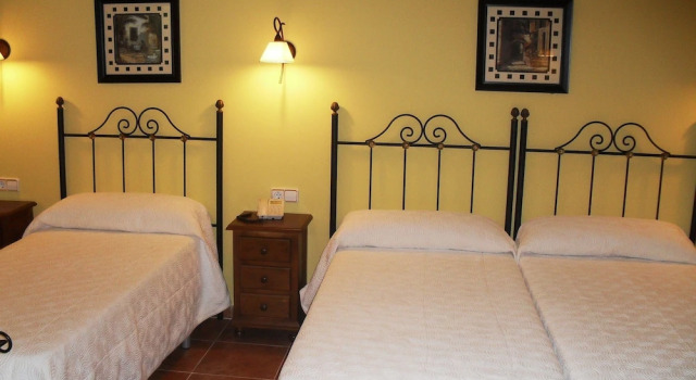 Hotel el Borbotón, Забронировать Отель Уэте La Alcarria