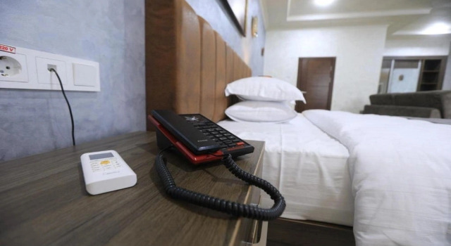 Einzel Suite CHlNOR HOTEL