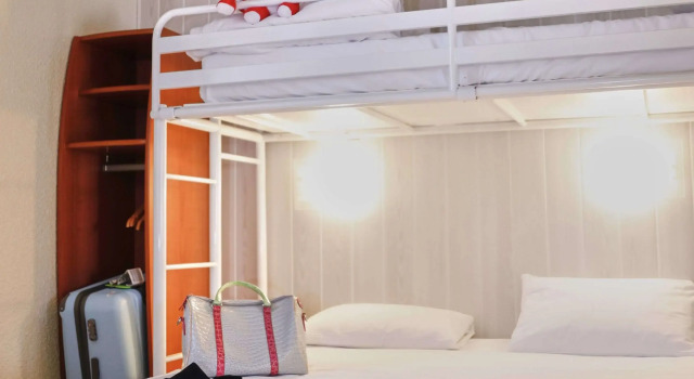 Brit Hotel Chambery, Rezerwuj Hotel Chambéry Chartreuse