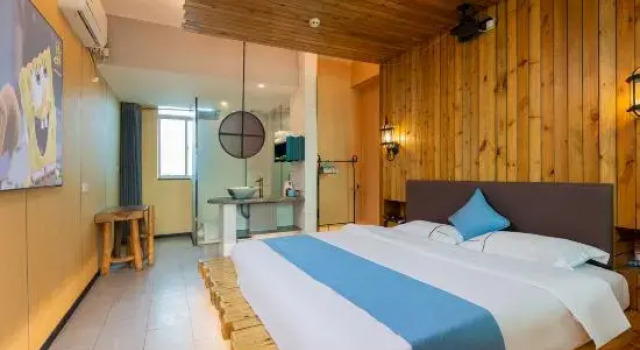 Люкс Business Haikou Rainbow Hotel (High-speed Railway East Station Branch)