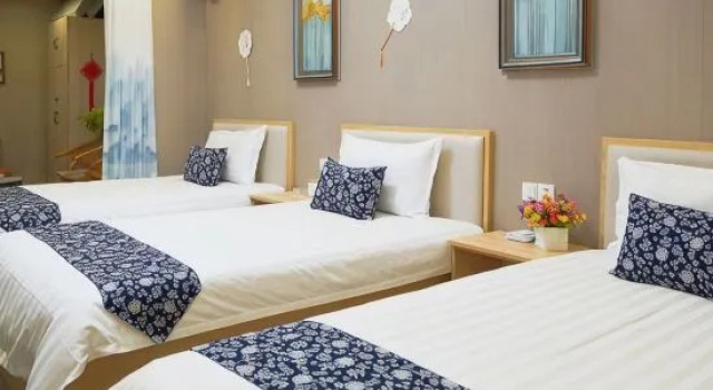 Люкс с 3 комнатами Rongfuju Homestay (Zhengding Rongguofu)