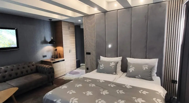 Трёхместный номер Standard Hotel City View Deluxe
