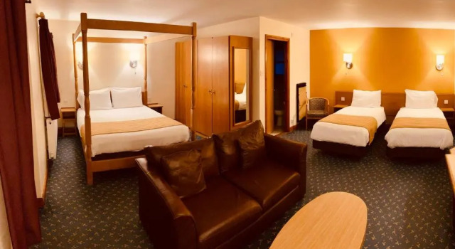 Семейный номер Deluxe Tollgate Hotel & Leisure