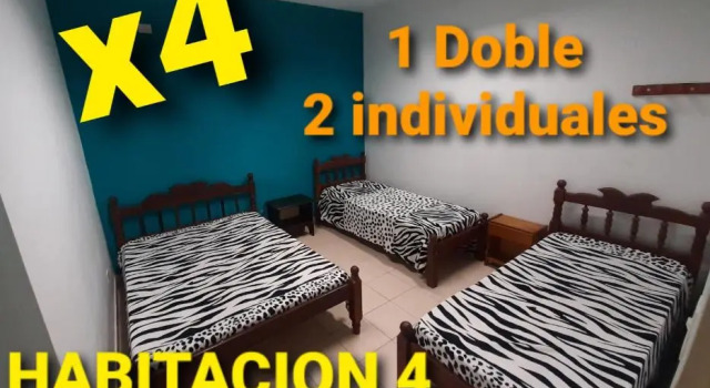 Четырёхместный номер Standard Plaza Hostel