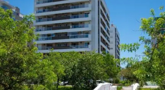 Edifício La Palmas, Забронировать Отель Отели Говернадор-Селсу-Рамус с бассейном, Бассейн