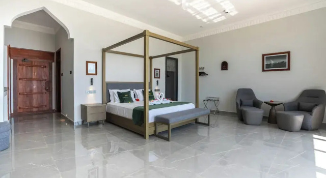 Люкс с балконом и с видом на море Tembo Kiwengwa Resort
