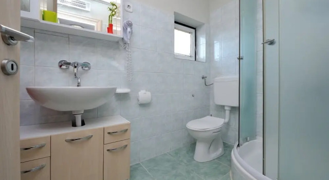 Tomo - Open Pool and Pool for Children - SA3, Забронировать Отель Отели в центре Сукошан, в центре, Парковка