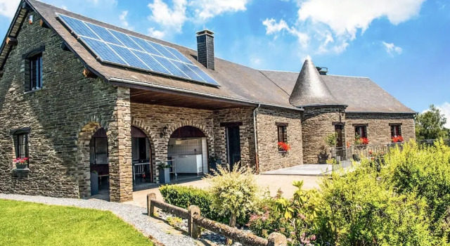 Villa in Bitvre With Garden, Забронировать Вилла Бьевр Land of the High Lesse