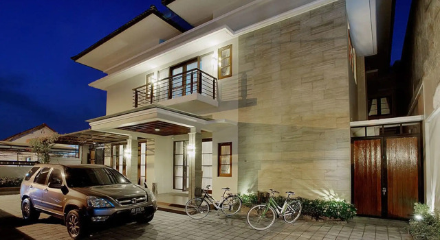 Omah Garuda Homestay, Rezervovat Hotel 3hvězdičkové hotely v Yogyakarta Province, 3*