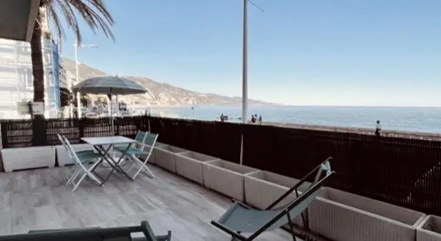 Апартаменты Menton Bord de Mer