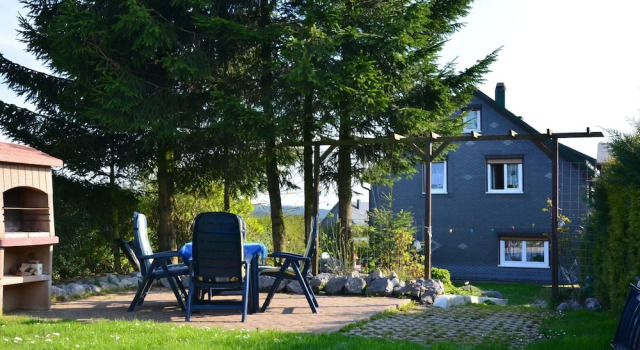 Forest Escape With Garden, Prenota Appartamento Neustadt am Rennsteig Rennsteig